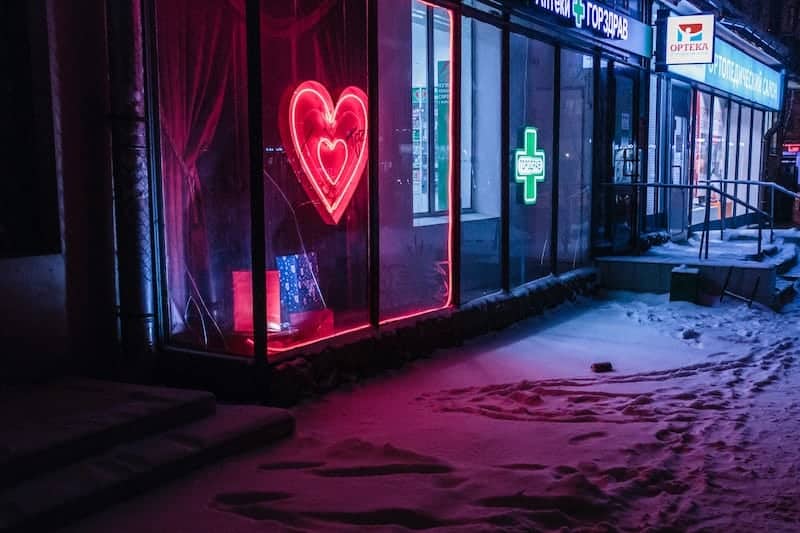 Wann ist Angst vor Liebe und Beziehungen krankhaft